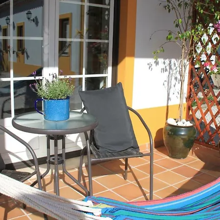 A Casa Da Andorinha Ferienhaus Salir de Matos