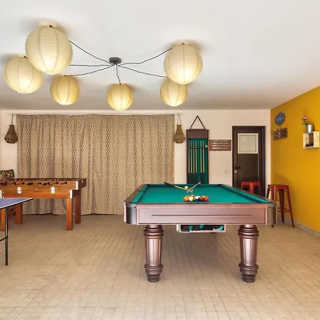 A Casa Da Andorinha * Salir de Matos