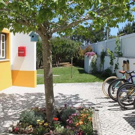 A Casa Da Andorinha * Salir de Matos