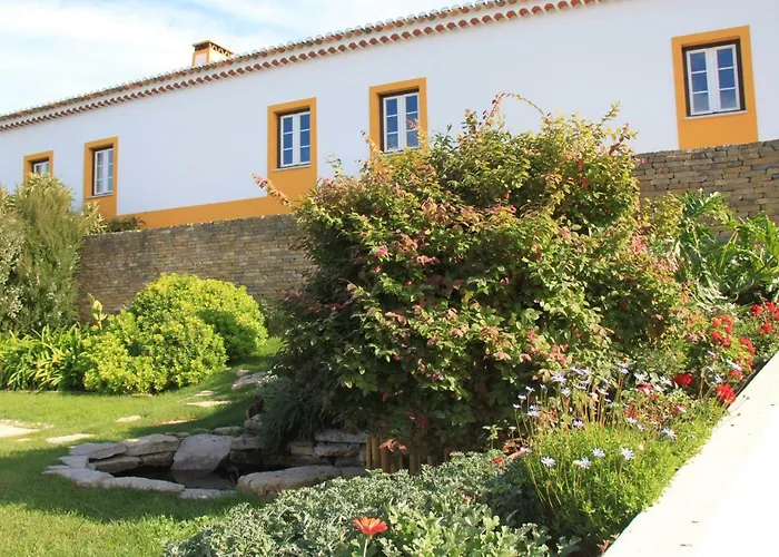 A Casa Da Andorinha * Salir de Matos