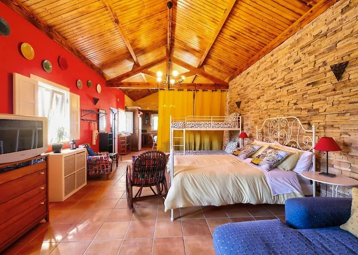 A Casa Da Andorinha Salir de Matos