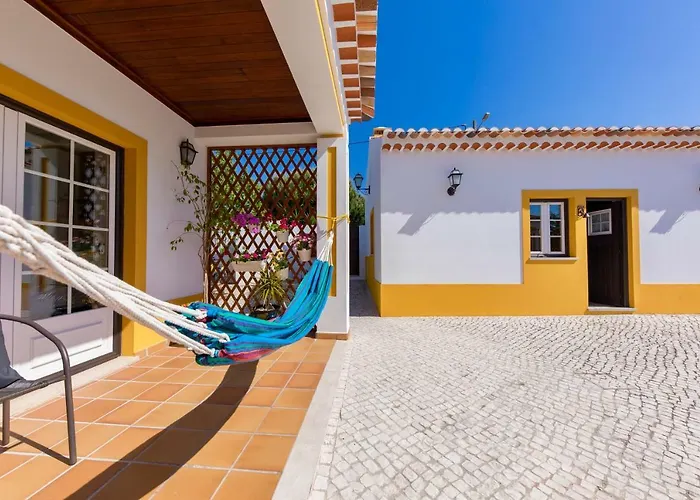A Casa Da Andorinha Holiday home Salir de Matos