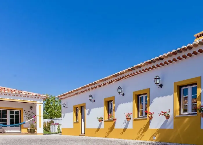 A Casa Da Andorinha Holiday home Salir de Matos